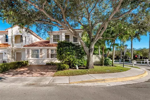 13155 NW 9th Ct, Pembroke Pines, FL 33028