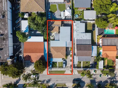 720 NW 19th Ct, Miami, FL 33125