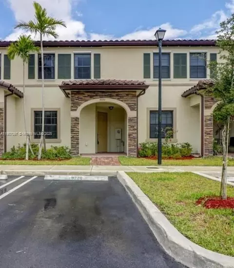 3512 W 88th Ter, Hialeah, FL 33018 photo 1