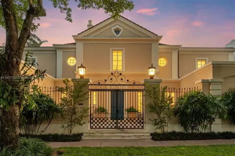 1004 Cotorro Ave, Coral Gables, FL 33146