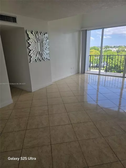 Undisclosed, Miami, FL 33172