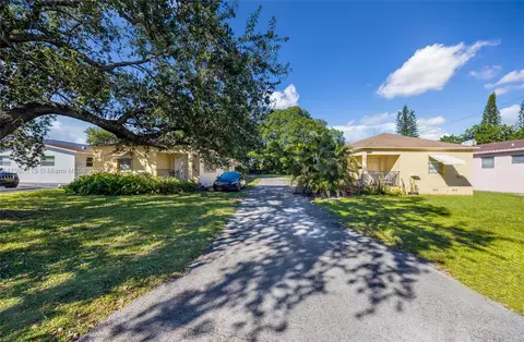 2459 Pierce St, Hollywood, FL 33020