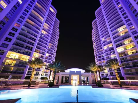 231 Riverside Dr #510, Daytona Beach, FL 32117
