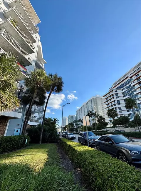 6801 Indian Creek Dr #402, Miami Beach, FL 33141