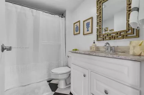 1925 Brickell Ave #1811, Miami, FL 33129 photo 15