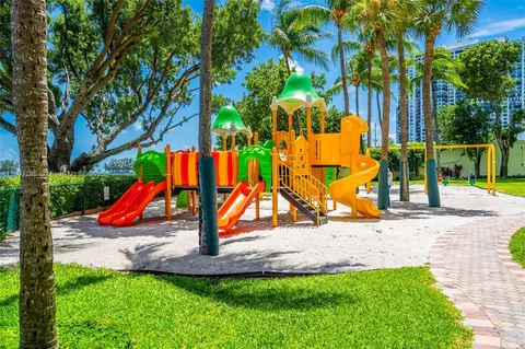 1925 Brickell Ave #1811, Miami, FL 33129 photo 57