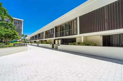 1925 Brickell Ave #1811, Miami, FL 33129 photo 39