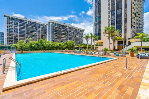 1925 Brickell Ave #1811, Miami, FL 33129 photo 48