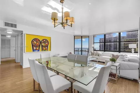 1925 Brickell Ave #1811, Miami, FL 33129 photo 11