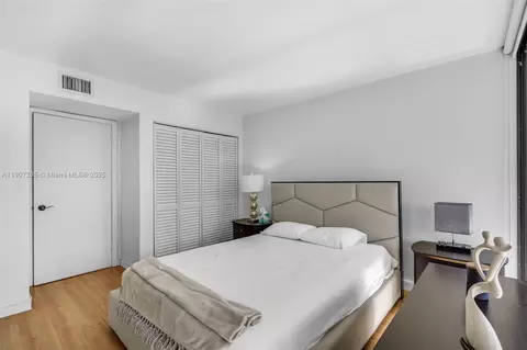 1925 Brickell Ave #1811, Miami, FL 33129 photo 17