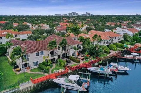 1385 Harbor Vw E, Hollywood, FL 33019