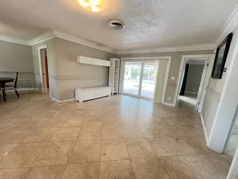 2001 N 41st Ave, Hollywood, FL 33021 photo 4