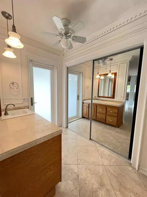 2001 N 41st Ave, Hollywood, FL 33021 photo 34