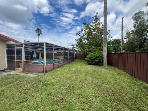 2001 N 41st Ave, Hollywood, FL 33021 photo 18