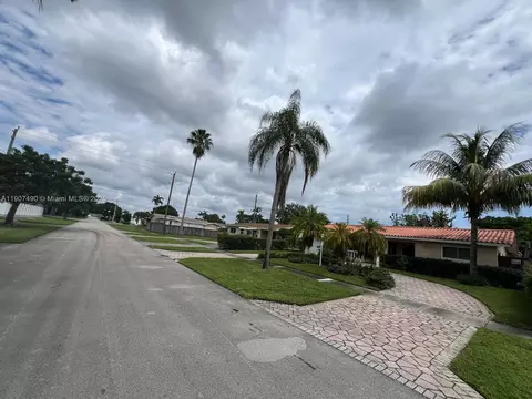 2001 N 41st Ave, Hollywood, FL 33021 photo 3