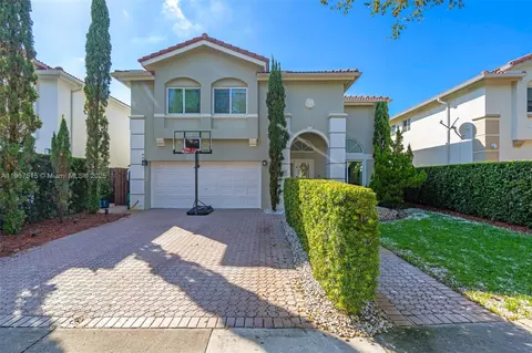 4450 NW 109th Ct, Doral, FL 33178