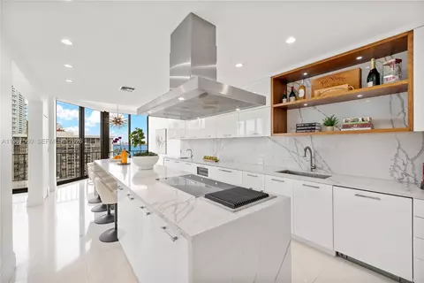 1925 Brickell Ave #DPH3, Miami, FL 33129 photo 9