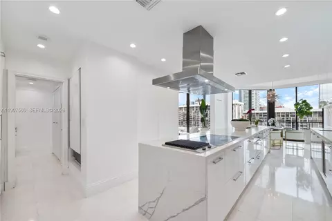 1925 Brickell Ave #DPH3, Miami, FL 33129 photo 14