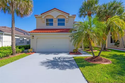 1249 NW 159th Ave, Pembroke Pines, FL 33028