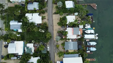 77 S Conch Ave, Marathon, FL 33050