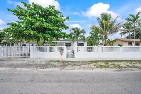 1169 NW 114th St, Miami, FL 33168