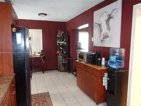 Entry Way - 385 E 56th St, Hialeah, FL 33013 photo 6 of 8