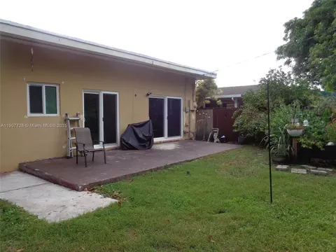 Exterior - 385 E 56th St, Hialeah, FL 33013 photo 6 of 21