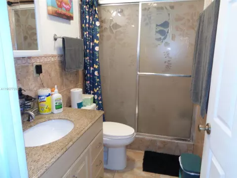 Bath - 385 E 56th St, Hialeah, FL 33013 photo 2 of 6