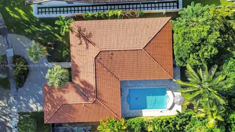 View/Area - 15010 Dunbarton Pl, Miami Lakes, FL 33016 photo 1 of 2