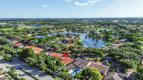 View/Area - 15010 Dunbarton Pl, Miami Lakes, FL 33016 photo 2 of 2