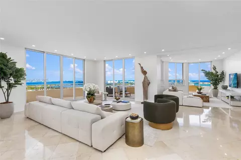 808 Brickell Key Dr #3901, Miami, FL 33131