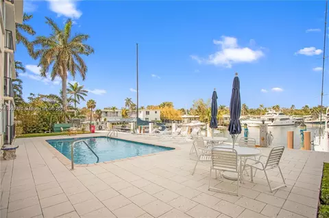 1435 SE 15th St #103, Fort Lauderdale, FL 33316