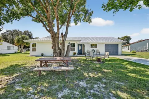 1610 SE Burning Ln, Port Saint Lucie, FL 34952