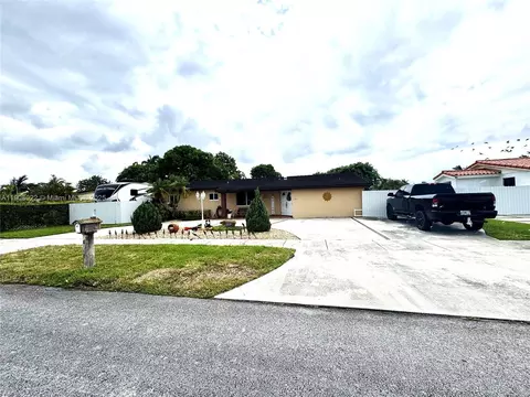 6504 SW 107th Pl, Miami, FL 33173