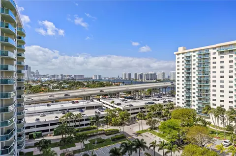 19380 Collins Ave #1017, Sunny Isles Beach, FL 33160