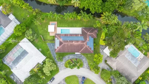 View/Area - 10105 SW 71st Ave, Pinecrest, FL 33156 photo 1 of 3
