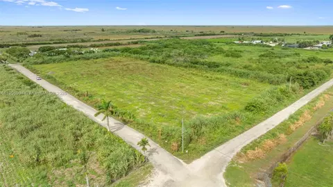 20250 SW 128 St, Miami, FL 33196