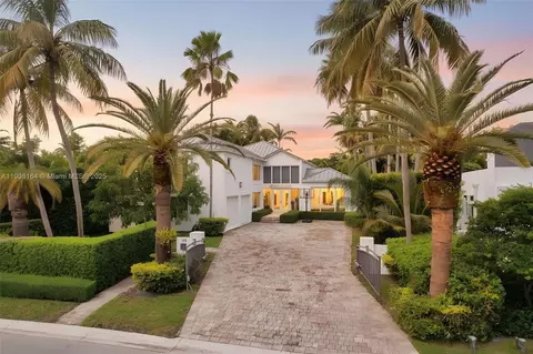 145 Biscay Dr, Bal Harbour, FL 33154