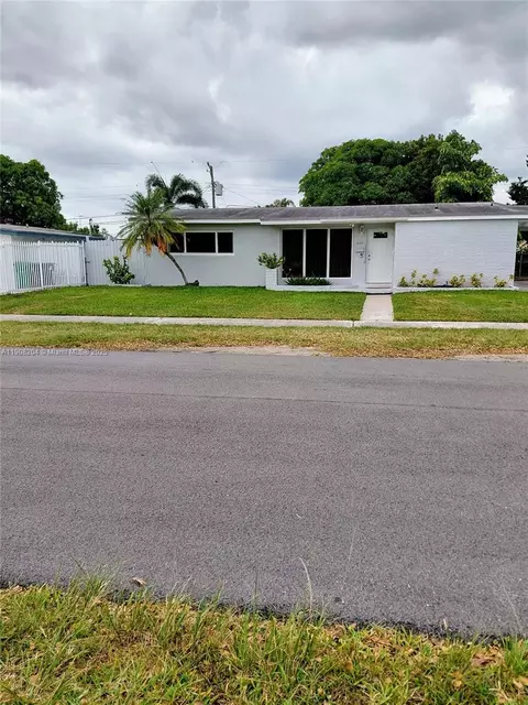 1620 SW 87th Ct, Miami, FL 33165