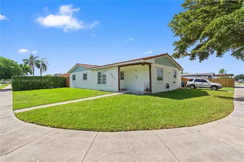 4752 SW 127th Ct, Miami, FL 33175