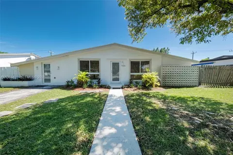 9380 Caribbean Blvd, Cutler Bay, FL 33189