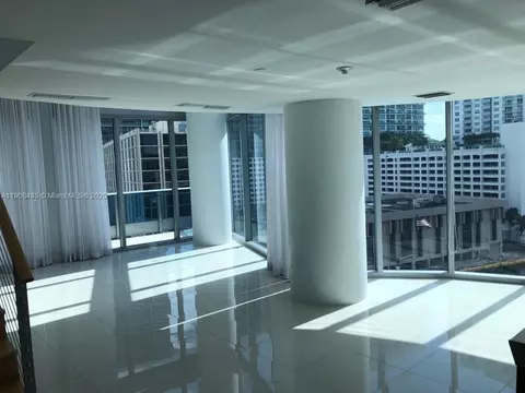 200 Biscayne Boulevard Way #902, Miami, FL 33131