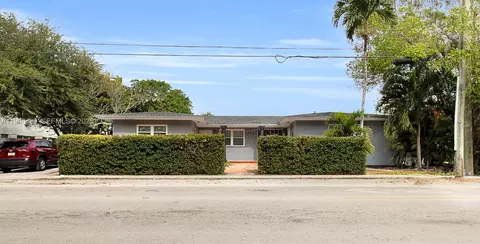 643-645 NE 149th St, Miami, FL 33161