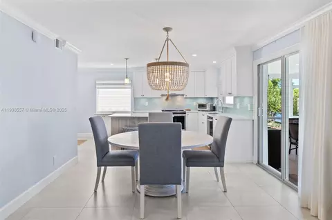 Dining - 1114 SE 6th Ave, Dania Beach, FL 33004 photo 1 of 1