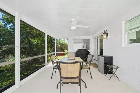 Exterior - 1114 SE 6th Ave, Dania Beach, FL 33004 photo 1 of 4