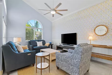 Living - 1114 SE 6th Ave, Dania Beach, FL 33004 photo 1 of 1
