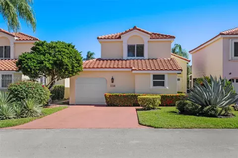Exterior - 1114 SE 6th Ave, Dania Beach, FL 33004 photo 4 of 4
