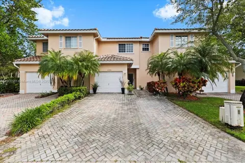 4086 NW 92nd Ave, Sunrise, FL 33351
