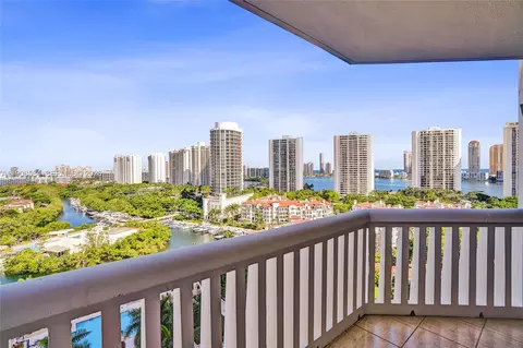 2000 Island Blvd #1710, Aventura, FL 33160