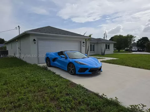 482 NW Marion Ave, Port Saint Lucie, FL 34983